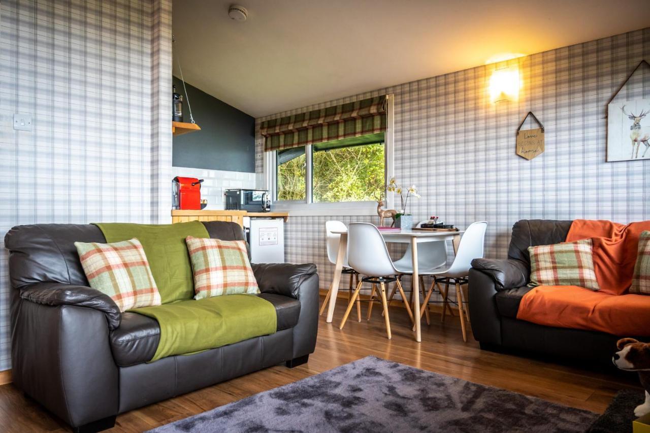 Ancarraig Lodges Drumnadrochit Exterior foto